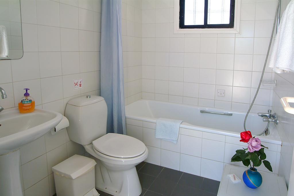 Sunbay Apartments Pyla Exterior foto